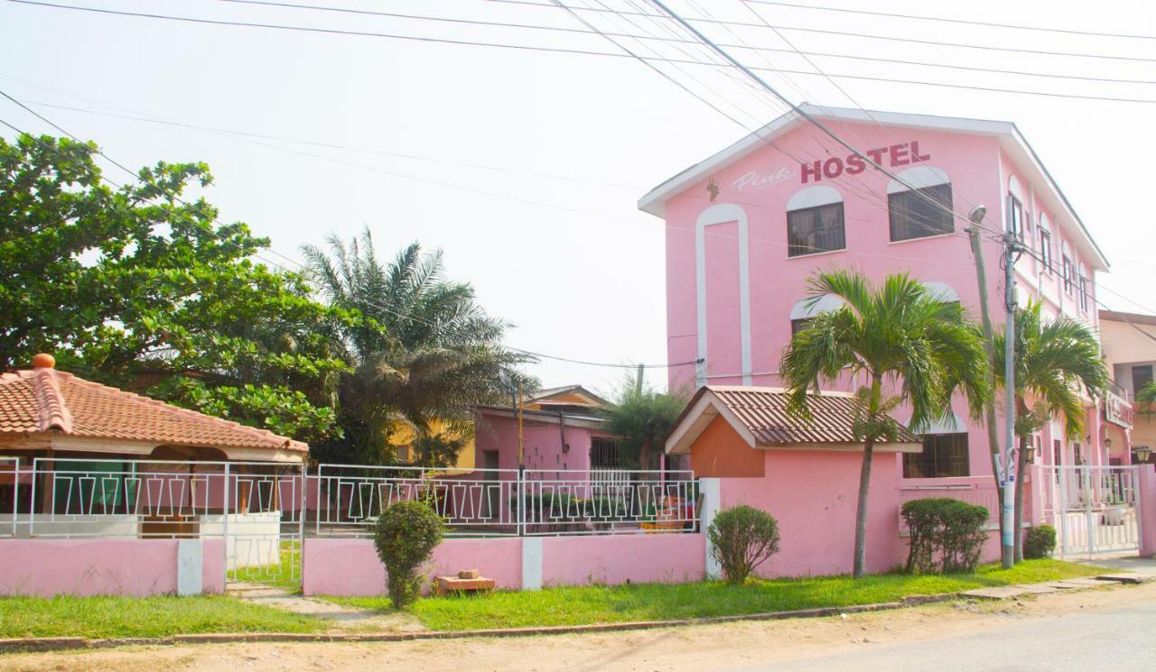Pink Hostel Аккра Экстерьер фото