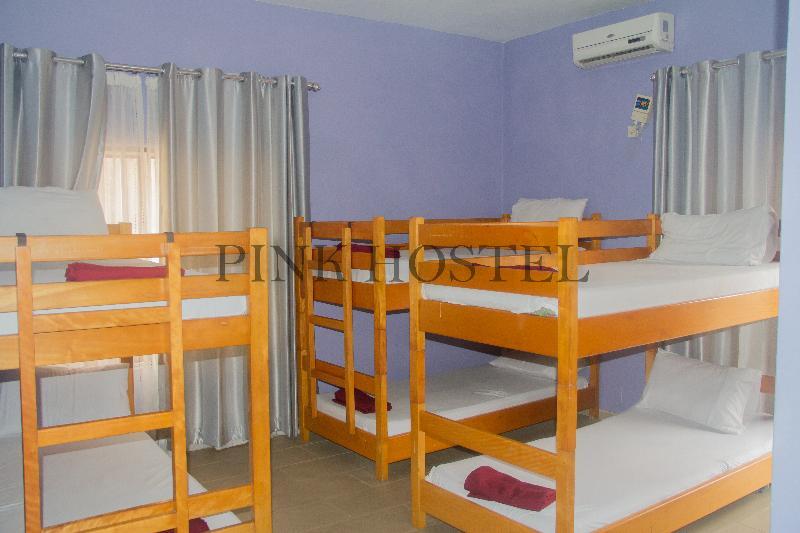 Pink Hostel Аккра Экстерьер фото
